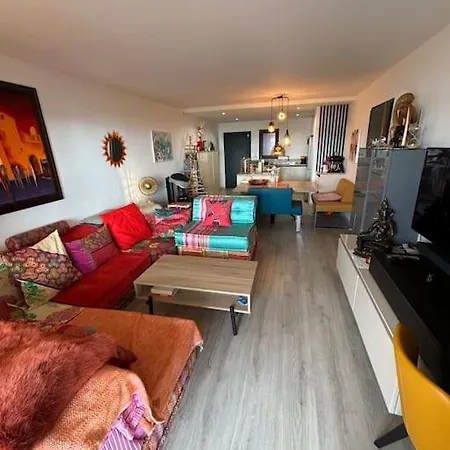 T3 Luxe, Vue Mer-piscine, A Pied Le Lavandou