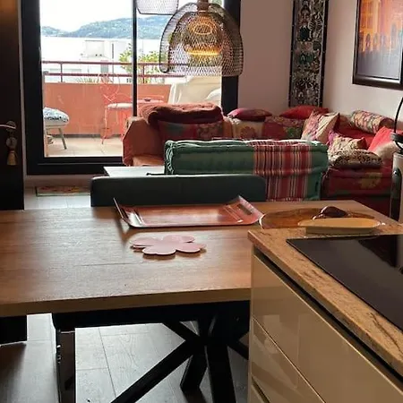 T3 Luxe, Vue Mer-piscine, A Pied