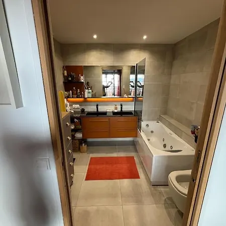 T3 Luxe, Vue Mer-piscine, A Pied Appartement Le Lavandou