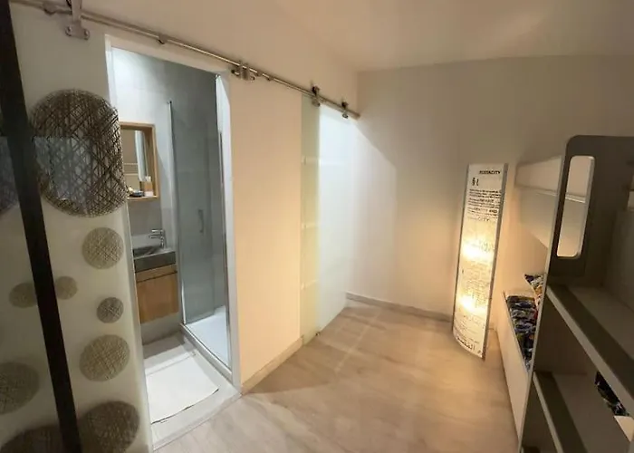 T3 Luxe, Vue Mer-piscine, A Pied Apartamento Le Lavandou