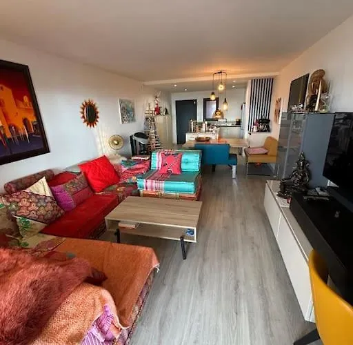 T3 Luxe, Vue Mer-piscine, A Pied Le Lavandou