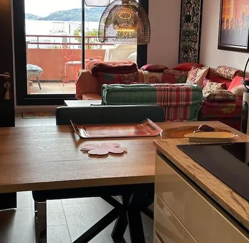 T3 Luxe, Vue Mer-piscine, A Pied