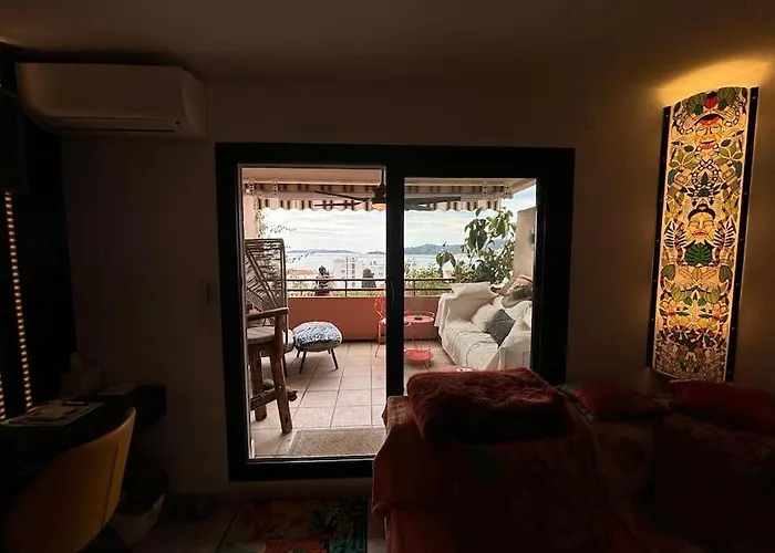 T3 Luxe, Vue Mer-piscine, A Pied Apartmán Le Lavandou