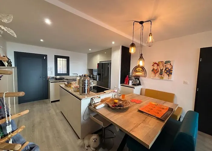 T3 Luxe, Vue Mer-piscine, A Pied Apartmán Le Lavandou