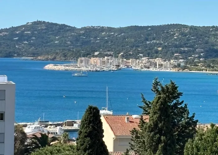 Apartmán T3 Luxe, Vue Mer-piscine, A Pied Le Lavandou
